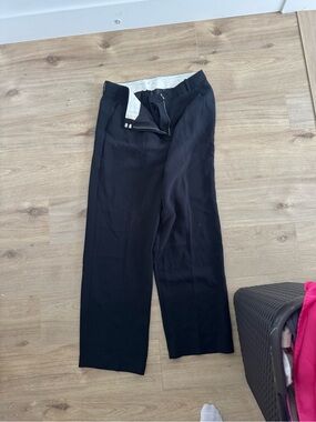 Aritzia Women's Effortless Pants